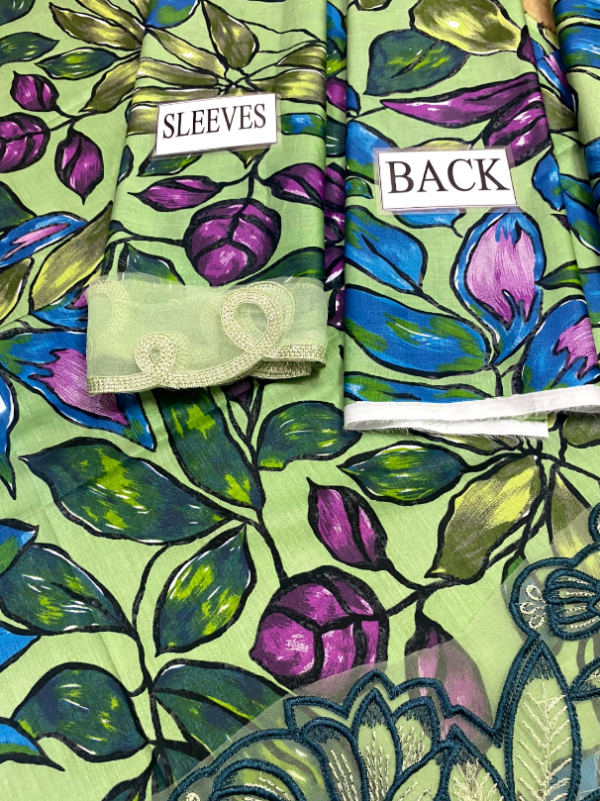 MARIA B M PRINT LAWN COLLECTION 2025 - Image 3